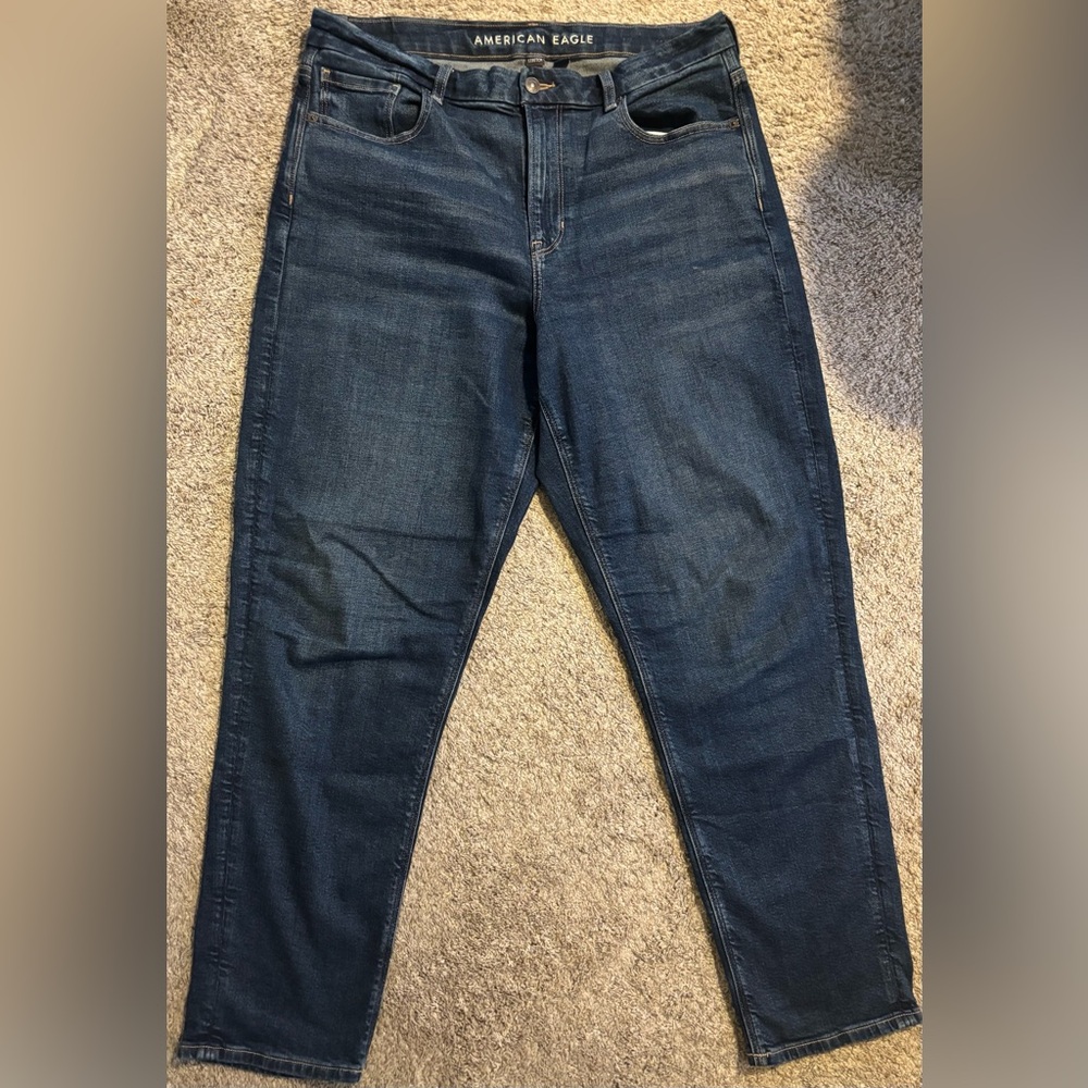Women’s American Eagle Stretch Curvy Mom Jeans